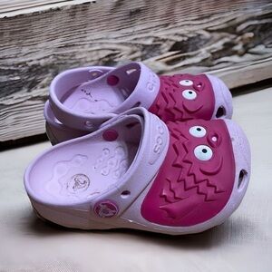 Crocs Pink Googly Eye Sandals Sz 8 9 Girls Kids Toddler Closed Toe